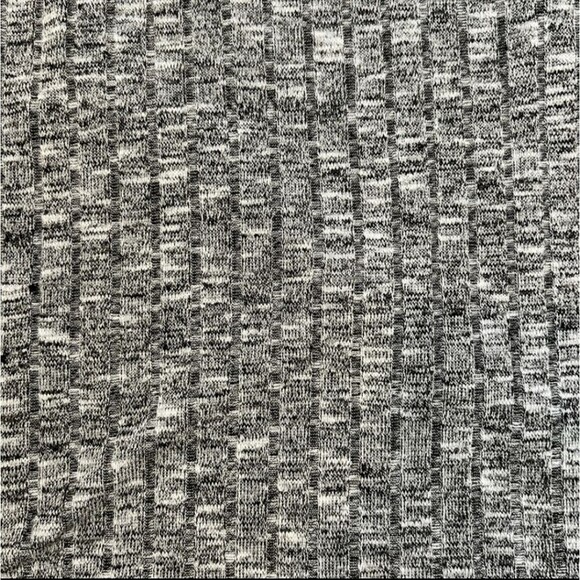 Snap Womens Sz L Cold Shoulder Top Gray Knit - Picture 5 of 8